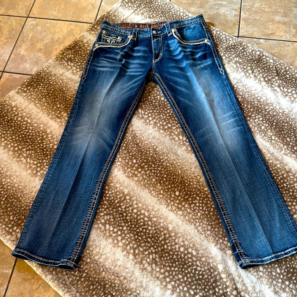 Men’s Rock Revival Julian relaxed straight jeans .  Sz 38/34
